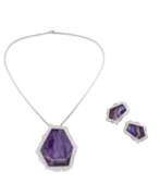 Andrew Grima. NO RESERVE - ANDREW GRIMA AMETHYST, DIAMOND AND GOLD PENDENT/BROOCH NECKLACE AND EARRING SET