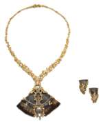 Гилберт Альберт (1930 – 2019). NO RESERVE - GILBERT ALBERT 'PERLÉ' MOTHER-OF-PEARL, TOURMALINE, CULTURED PEARL, GOLD AND DIAMOND PENDENT/BROOCH NECKLACE AND EARRING SET