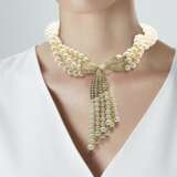 CULTURED PEARL, DIAMOND AND GOLD NECKLACE AND EARRING SET - photo 7