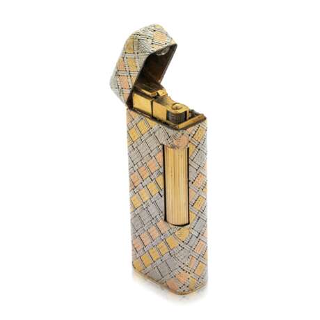 Dunhill, Alfred. NO RESERVE - DUNHILL 'ROLLAGAS' TRI-COLOUR GOLD LIGHTER - фото 3