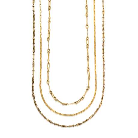 NO RESERVE - THREE GOLD LONG NECKLACES - photo 1