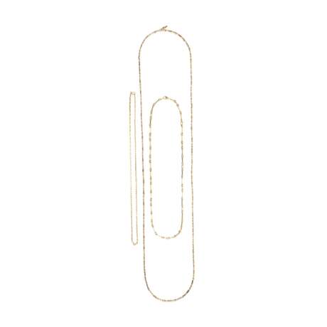 NO RESERVE - THREE GOLD LONG NECKLACES - фото 2