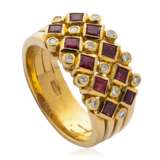 NO RESERVE - THREE RUBY AND DIAMOND RINGS; TOGETHER WITH A PAIR OF GOLD EARRINGS - Foto 9