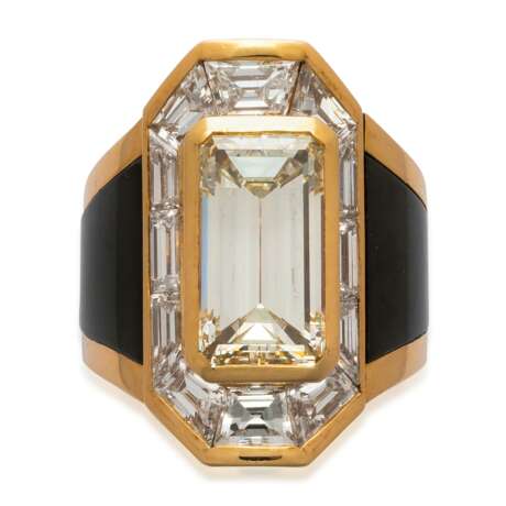 Marina B. MARINA B 'PHARAON JASMINE' DIAMOND AND ENAMEL RING - photo 1