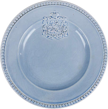 Кузнецов, М.С. Сувенирная тарелка в честь коронации Николая II. 1896. Фаянс, подглазурная раскраска. 24х24х4 см. - фото 1