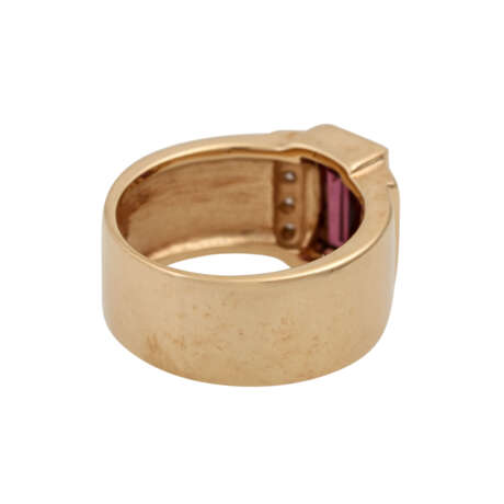 Ring mit rosafarbenem Turmalin und Achtkantdiamanten - photo 3