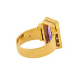Ring mit Amethyst flankiert von 6 Brillanten, zusammen ca. 0,54 ct, - фото 3
