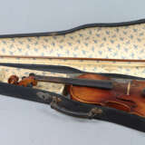 Geige mit Bogen im Kasten - photo 2