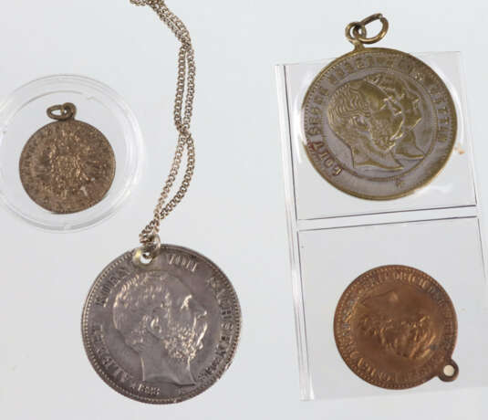 4 Münz-/ Medaillen Anhänger 1877/1902 - Foto 1