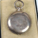 silberne Schlüsseltaschenuhr um 1920 - фото 2