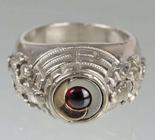 Gift Ring mit Granat Cabochon - photo 3