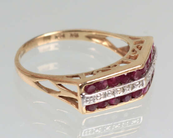 Rubin Ring mit Diamanten - Gelbgold 333 - photo 2