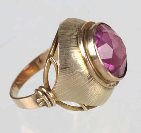 Ring mit Rubin Synthese - Gelbgold 333 - Foto 2