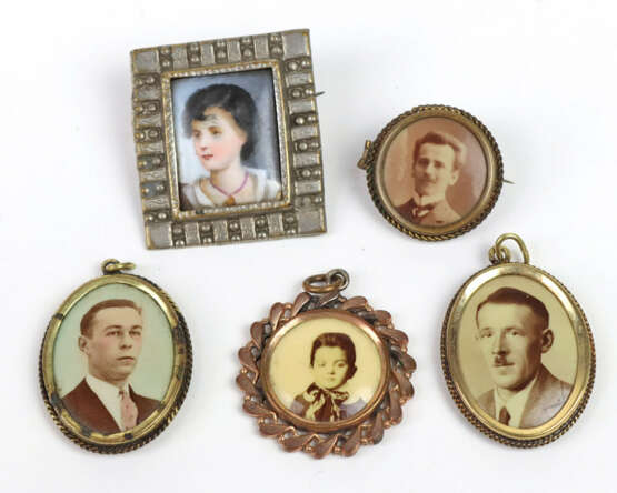 Posten Fotoschmuck um 1900/20 - Foto 1