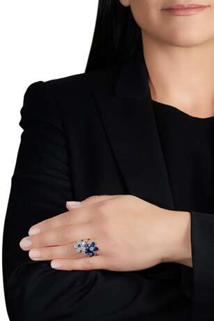 Sapphire and diamond ring, Van Cleef & Arpels - Foto 4