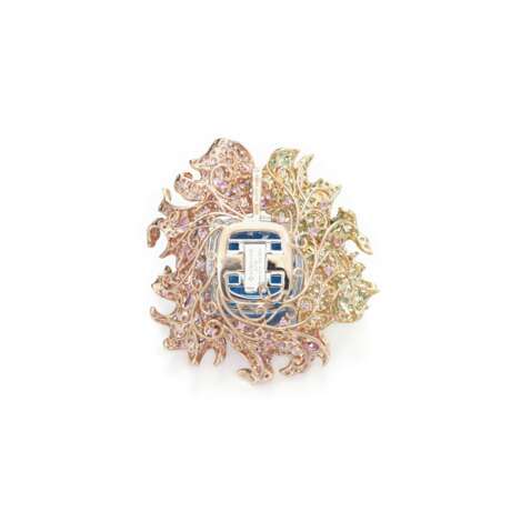 Gem set and diamond brooch/pendant combination, James Ganh - фото 3