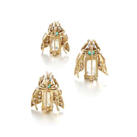 Three yellow sapphire, emerald and diamond brooches, Van Cleef & Arpels - Foto 3