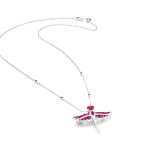 Ruby and diamond pendant necklace, James Ganh - Foto 2