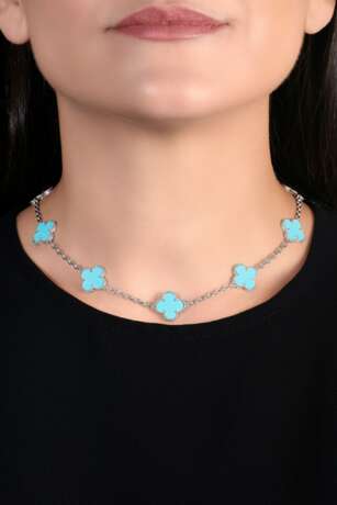 Gold and turquoise necklace, 'Alhambra', Van Cleef & Arpels - photo 4