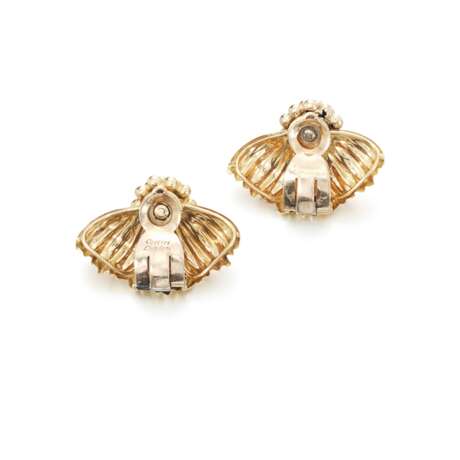 Pair of gold and diamond ear clips, Cartier - фото 3