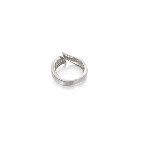 Diamond ring, Van Cleef & Arpels - фото 3