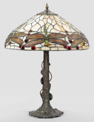 Dragonfly-Tischlampe im Tiffany-Stil