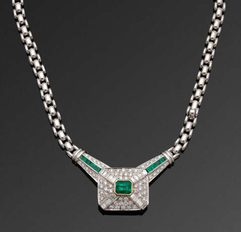 Elegantes Diamantcollier mit kolumbianischen Smaragden - фото 1