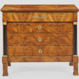 Biedermeier-Kommode - photo 1