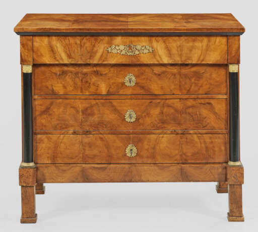 Biedermeier-Kommode - photo 1