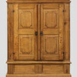 Kleiner Dielenschrank - photo 1