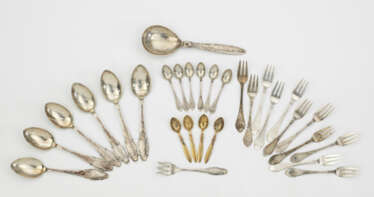 Mixed lot of Danish silver cutlery