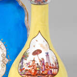 Flaschenvase mit Gelbfond und Chinoiserien - фото 1