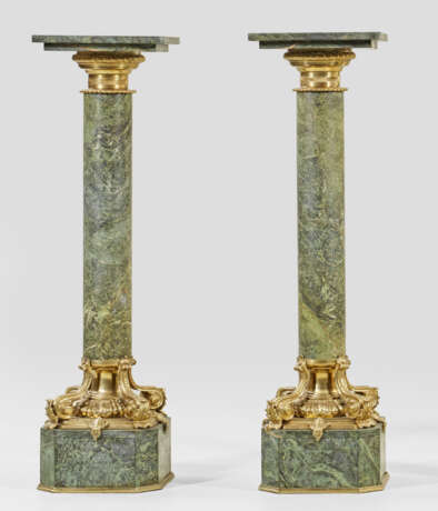 Paar Skulpturensäulen im Napoleon III-Stil - Foto 1