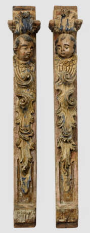 Zwei Rokoko-Pilaster mit Engelsköpfen und Rocaillen - Foto 1
