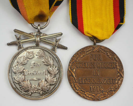 Reuss: Silberne Verdienstmedaille, 2. Modell (1909-1918), mit Schwertern. - фото 2