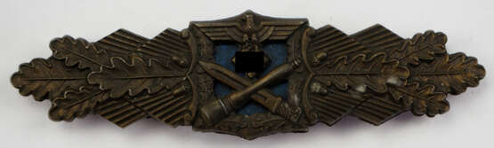 Nahkampfspange, in Bronze - A.G.M.u.K. - photo 1