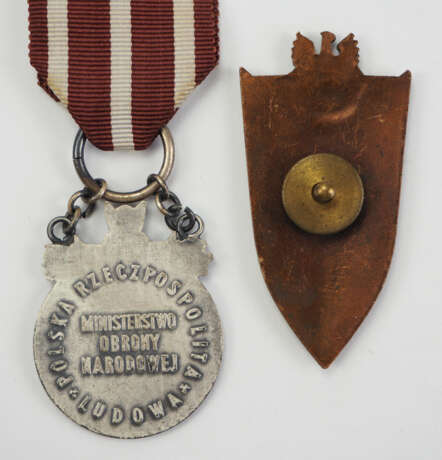 Polen: Grunwald Berlin - Medaille und Abzeichen. - photo 2