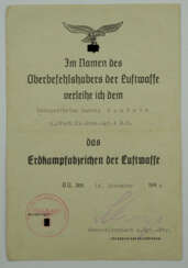 Erdkampfabzeichen der Luftwaffe Urkunde für einen Obergefreiten der 9./ Fallschirm Panzergrenadier Regiment 4 "Hermann Göring".