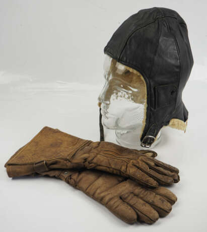 Luftwaffe: Lederhaube und Handschuhe. - фото 1