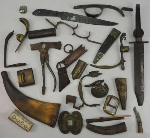 Nachlass eines Restaurators historischer Waffen. - Foto 1