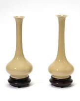 A PAIR OF BEIGE GLAZE DAFENGTANG VASES