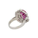 Ring mit Rubin von 7,74 ct und Diamanten - Foto 3