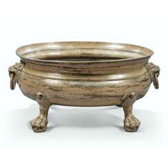A GEORGE I SILVERED-BRASS LARGE WINE CISTERN