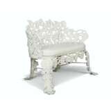 A VICTORIAN SCOTTISH WHITE-PAINTED CAST-IRON GARDEN BENCH - фото 2