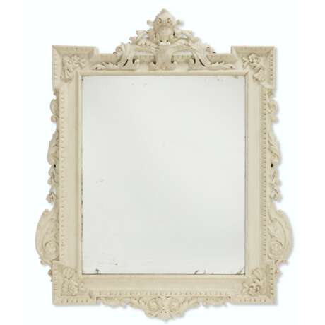 A GEORGE II WHITE-PAINTED PICTURE-FRAME MIRROR - фото 1