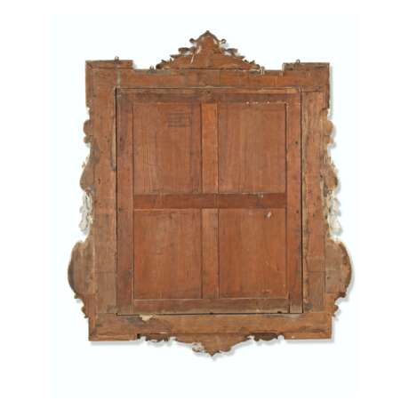 A GEORGE II WHITE-PAINTED PICTURE-FRAME MIRROR - фото 6