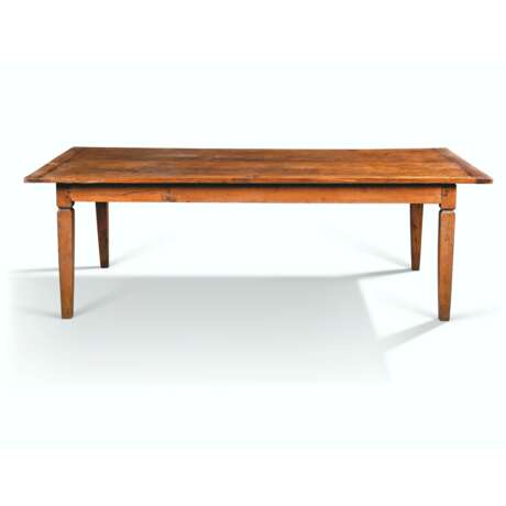A FRENCH PROVINCIAL FRUITWOOD 'FARMHOUSE' TABLE - Foto 1