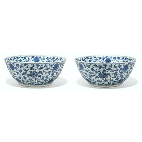 A CHINESE BLUE AND WHITE BOWL - photo 9