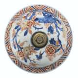 A JAPANESE IMARI-STYLE LARGE BALUSTER JAR AND COVER - photo 4