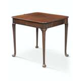 A GEORGE II MAHOGANY CARD TABLE - photo 2